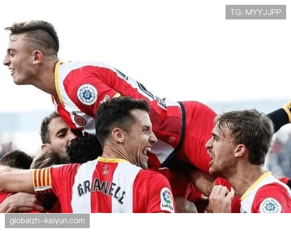 塞维利亚换帅战术调整:加西亚普拉萨构建的保级生死战防守组织 塞维利亚换帅战术调整:加西亚普拉萨构建的保级生死战防守组织