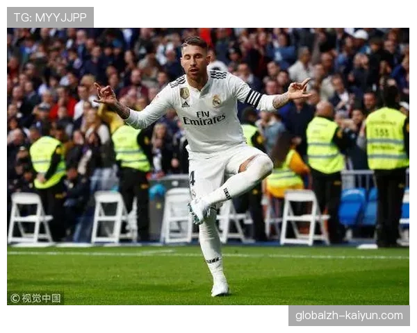 皇马高位逼抢暴露防线漏洞，维尼修斯失误致反击失分